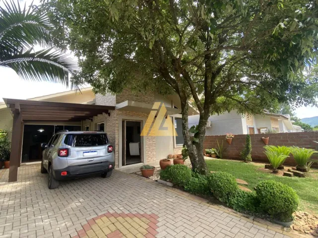 Casa com 2 dormitórios