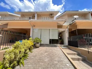 Sobrado com 3 dormitórios