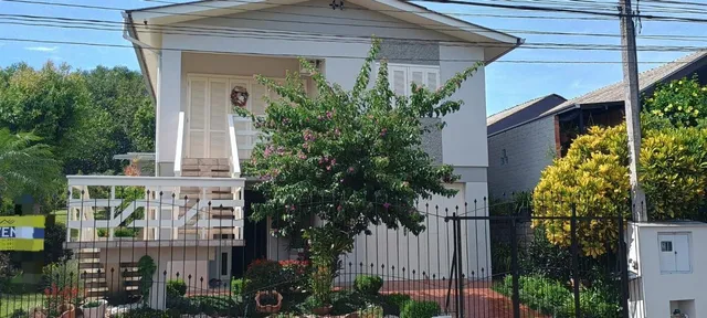 Casa com 3 dormitórios