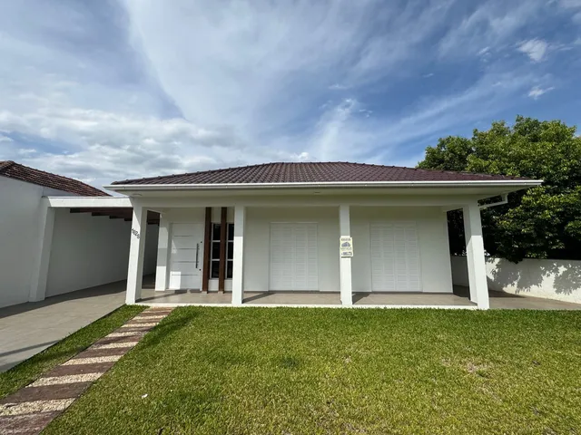 Casa com 4 dormitórios
