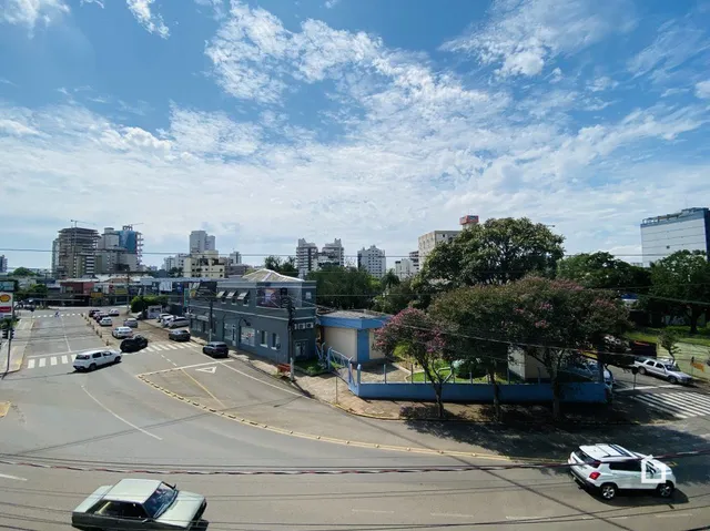 Vista externa de uma propriedade na Lajeado, Brasil, mostrando a rua e os arredores.