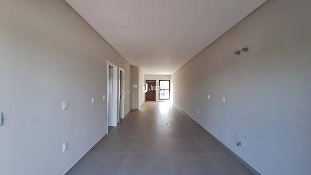 Corredor interno de uma residência em Lajeado, Brasil.
