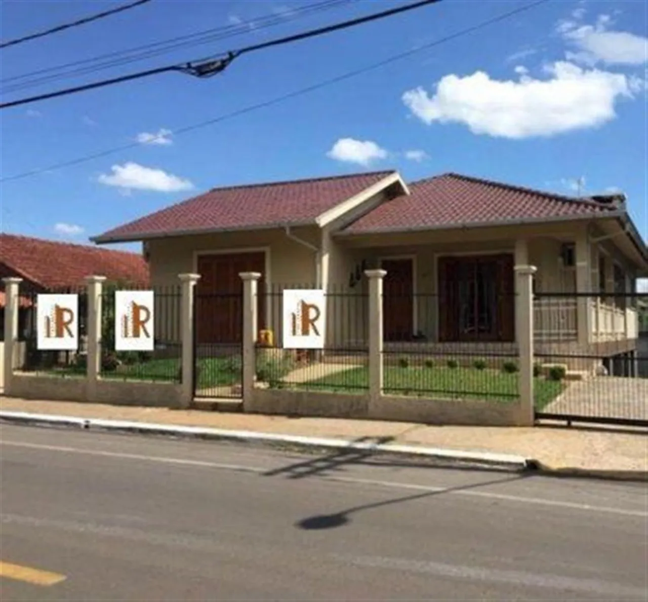 Casa com 3 dormitórios, foto 1