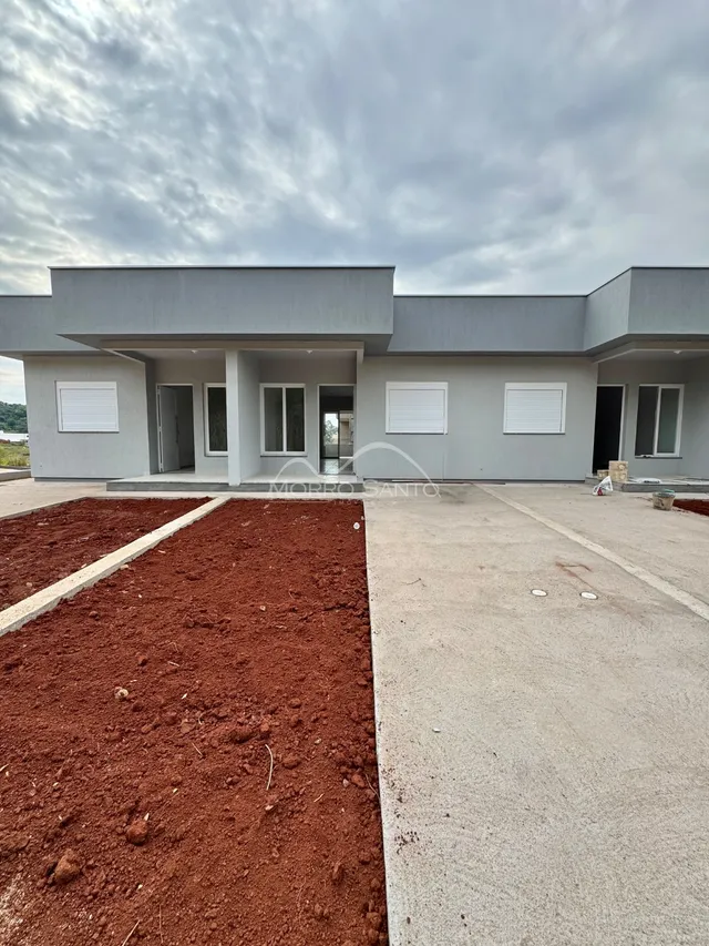 Casa com 2 dormitórios
