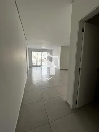 Apartamento com 3 dormitórios, foto 3