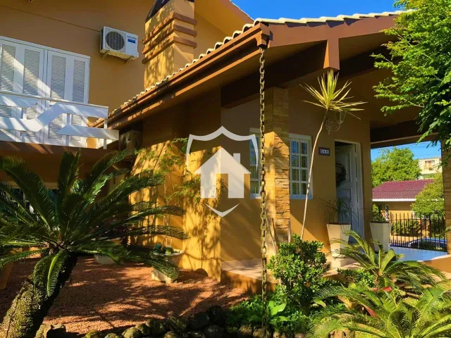 Casa com 3 dormitórios