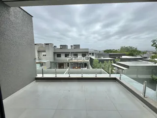 Vista da varanda de um imóvel moderno em Lajeado.