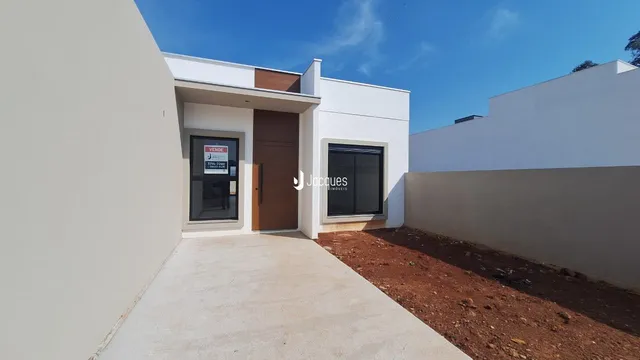 Fachada moderna de uma residência em Lajeado, Brasil.