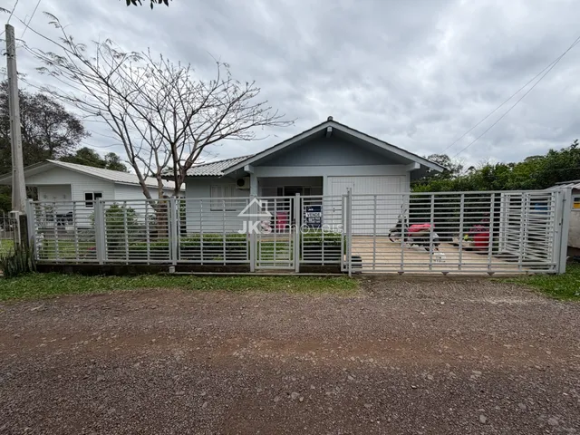 Casa com 2 dormitórios