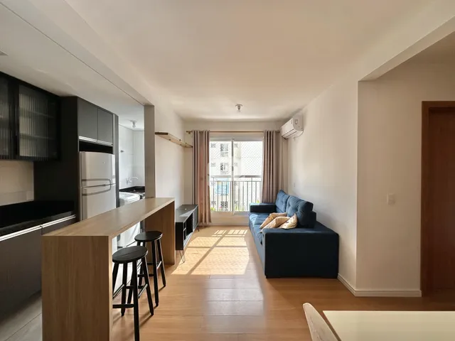Apartamento com 2 dormitórios, foto 2
