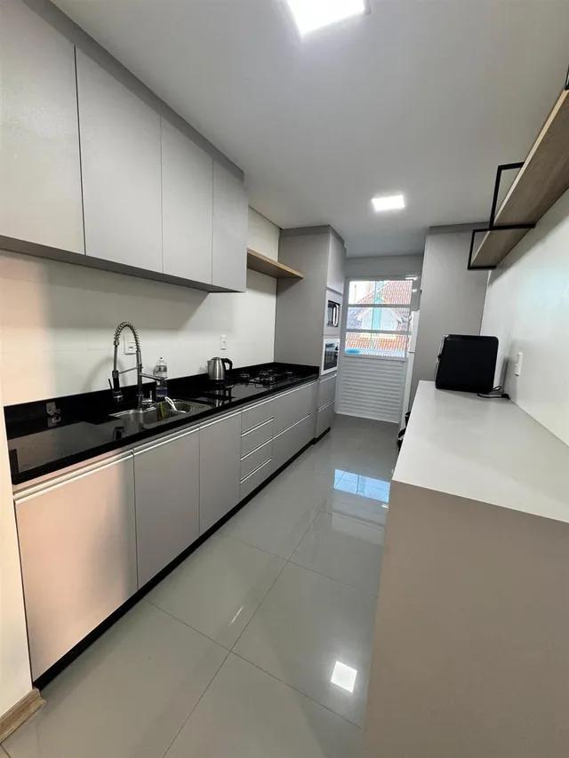 Apartamento com 3 dormitórios, foto 2