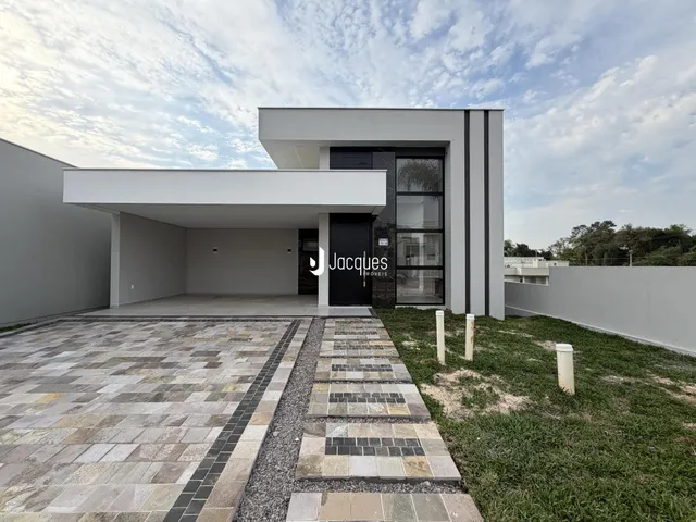 Casa com 3 dormitórios
