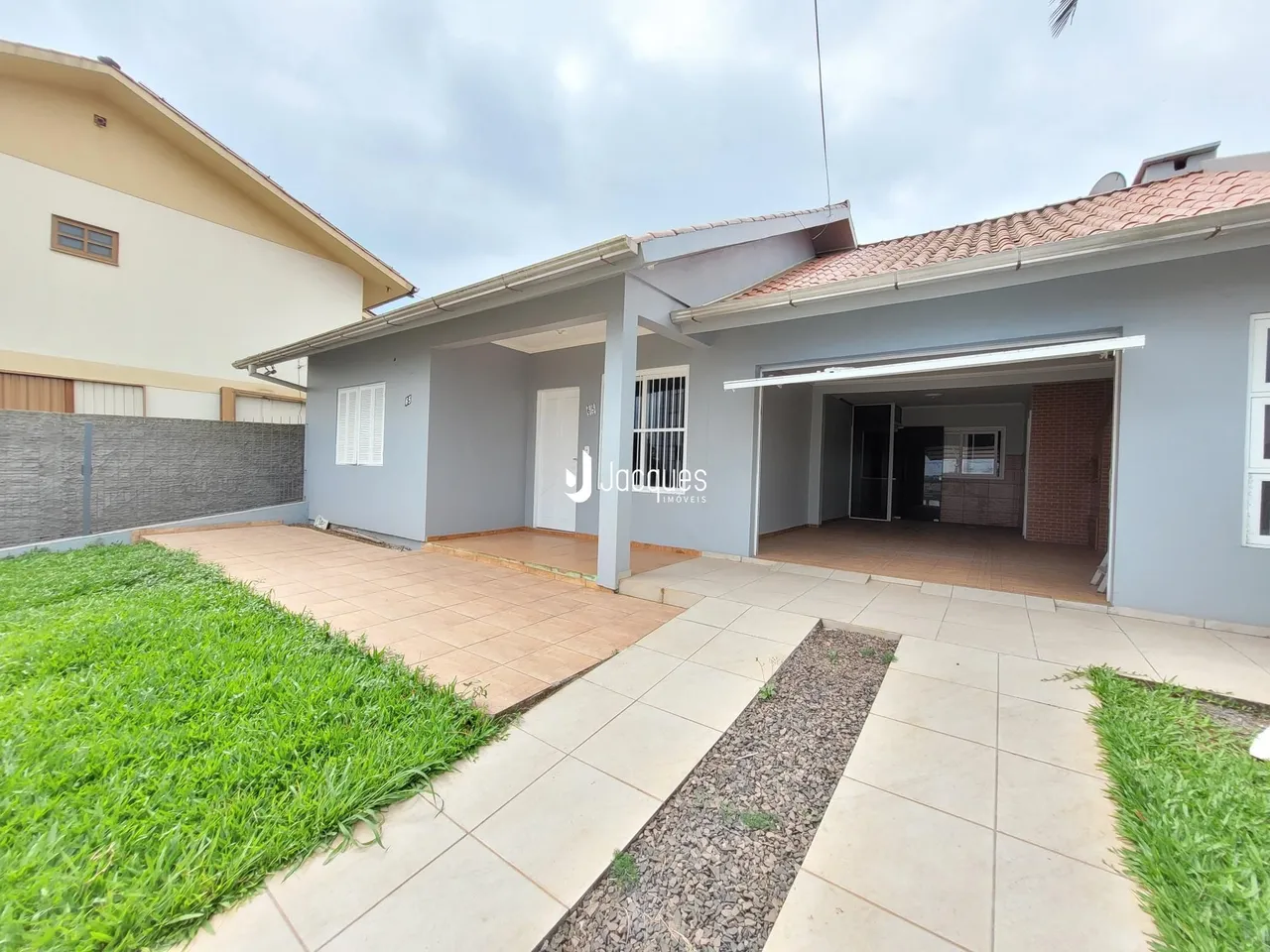 Casa com 3 dormitórios, foto 1
