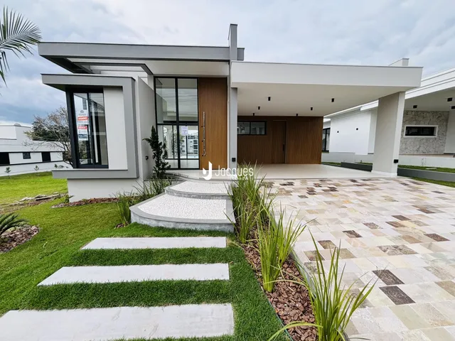 Casa com 3 dormitórios, foto 2
