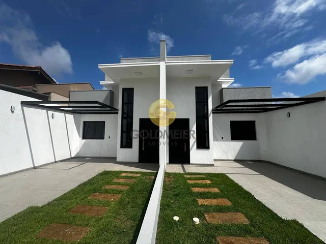 Casa com 2 dormitórios