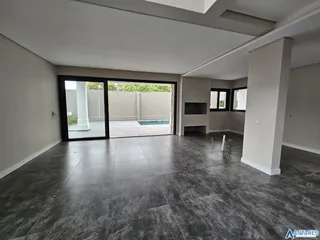 Casa com 4 dormitórios, foto 4