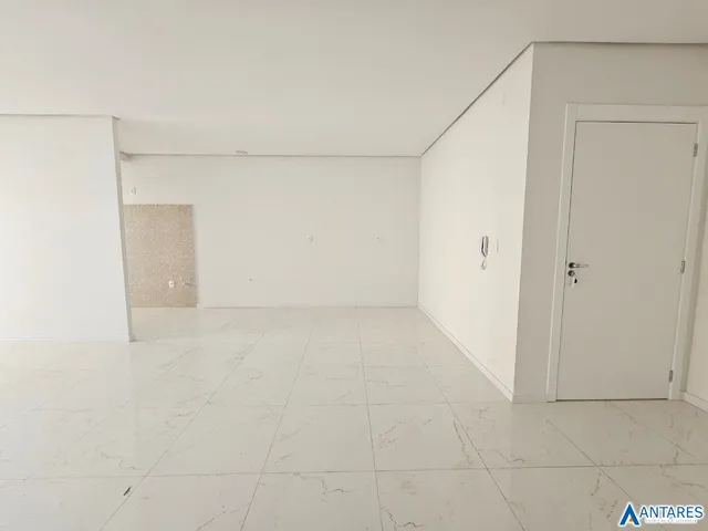 Apartamento com 3 dormitórios, foto 3