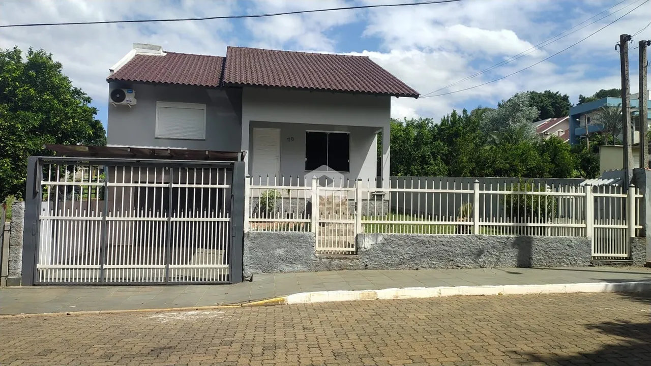Casa com 2 dormitórios, foto 1