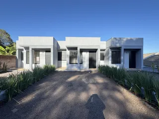 Casa geminada com 2 dormitórios, foto 2