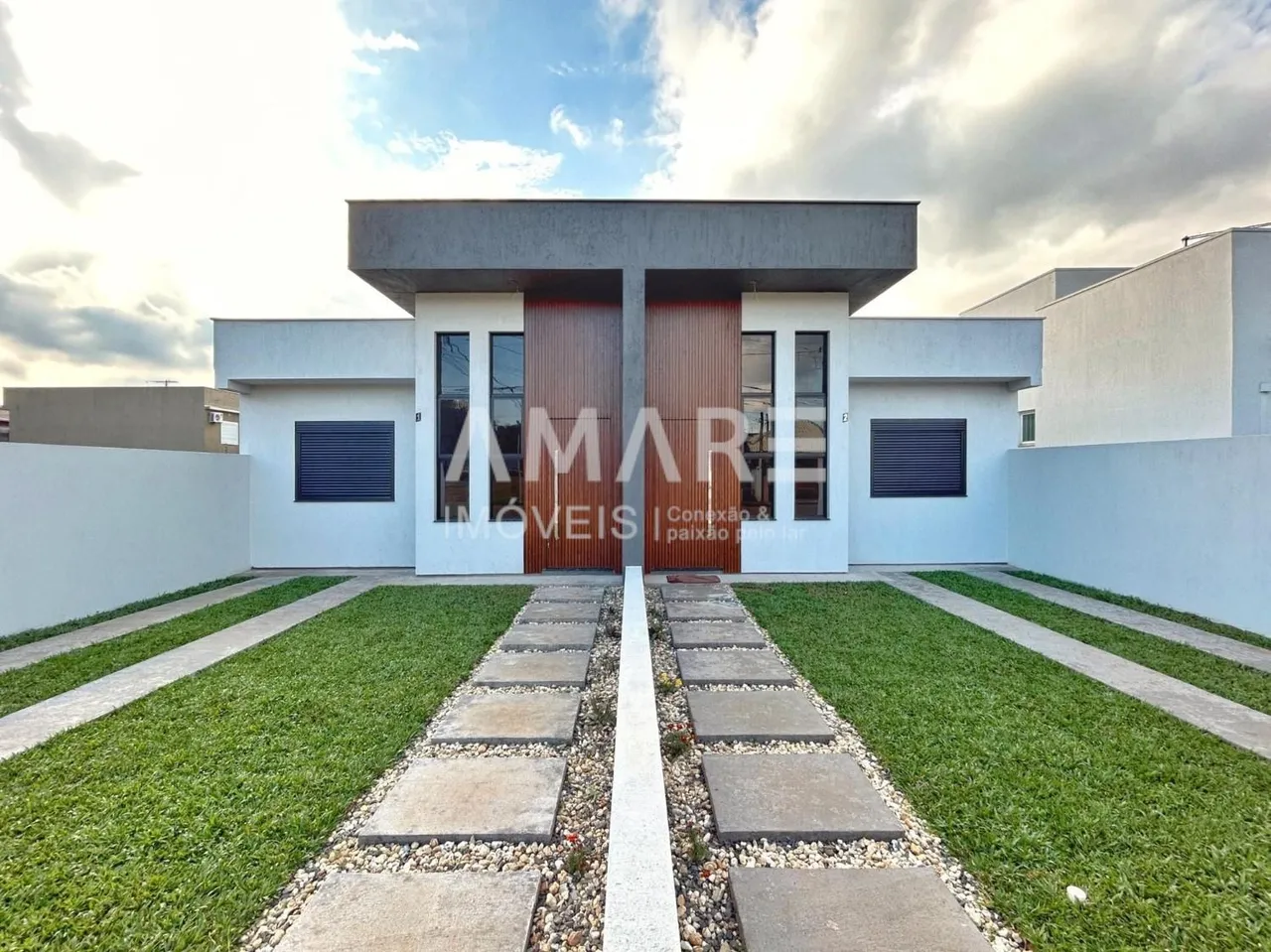Casa geminada com 2 dormitórios, foto 1