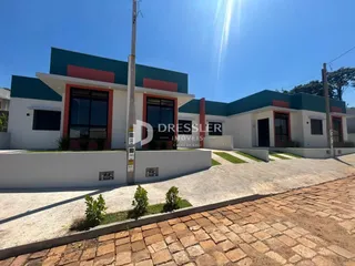 Fachada de uma casa moderna em Lajeado, Brasil.