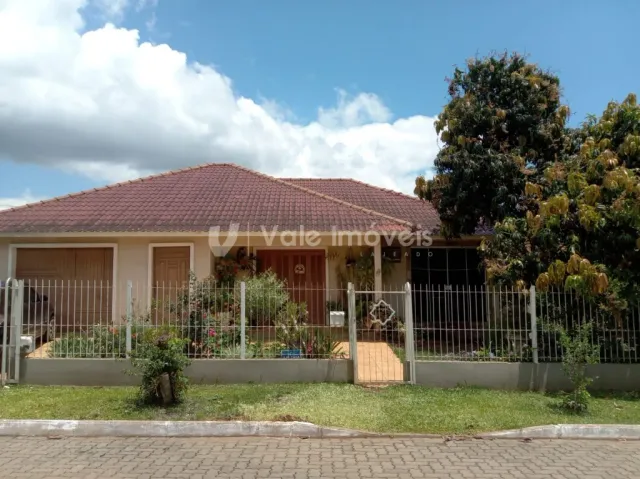 Casa com 3 dormitórios