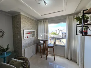 Sala de jantar com vista para a cidade em Lajeado, Brasil.
