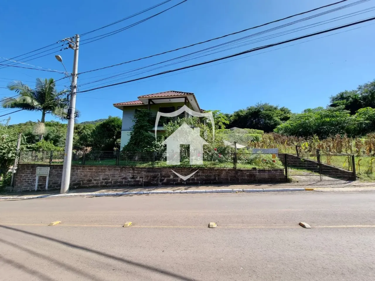 Casa com 3 dormitórios, foto 1