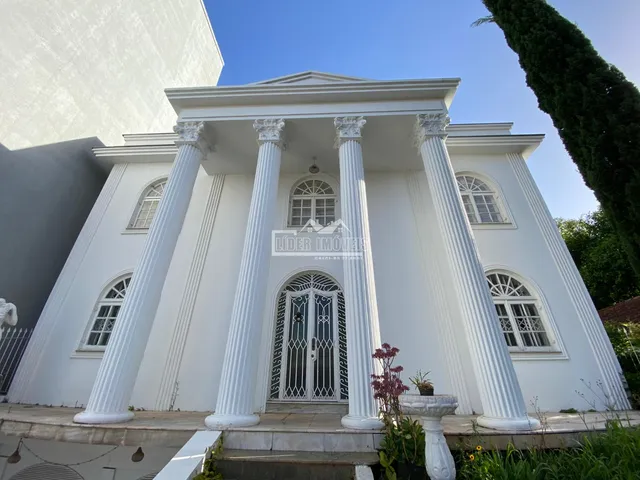 Casa com 5 dormitórios
