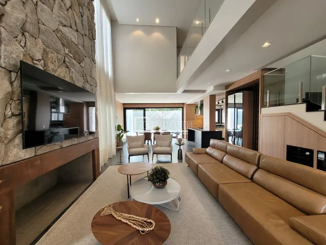 Casa com 4 dormitórios, foto 3