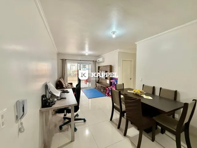 Apartamento com 2 dormitórios