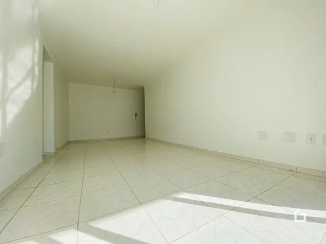 Apartamento com 2 dormitórios, foto 2