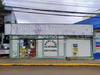Fachada de um estabelecimento comercial na rua em Lajeado.