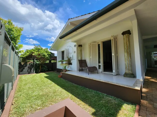 Casa com 3 dormitórios
