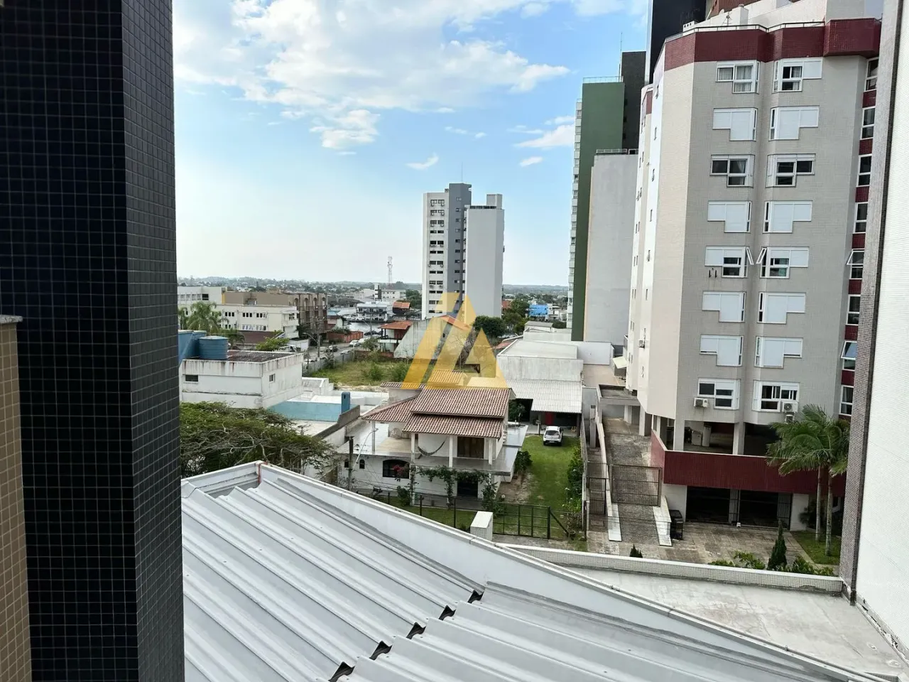 Apartamento com 2 dormitórios, foto 1