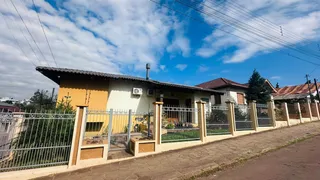 Casa com 3 dormitórios, foto 1