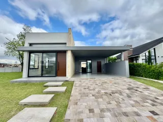 Casa com 3 dormitórios, foto 1