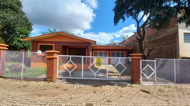 Casa com 2 dormitórios