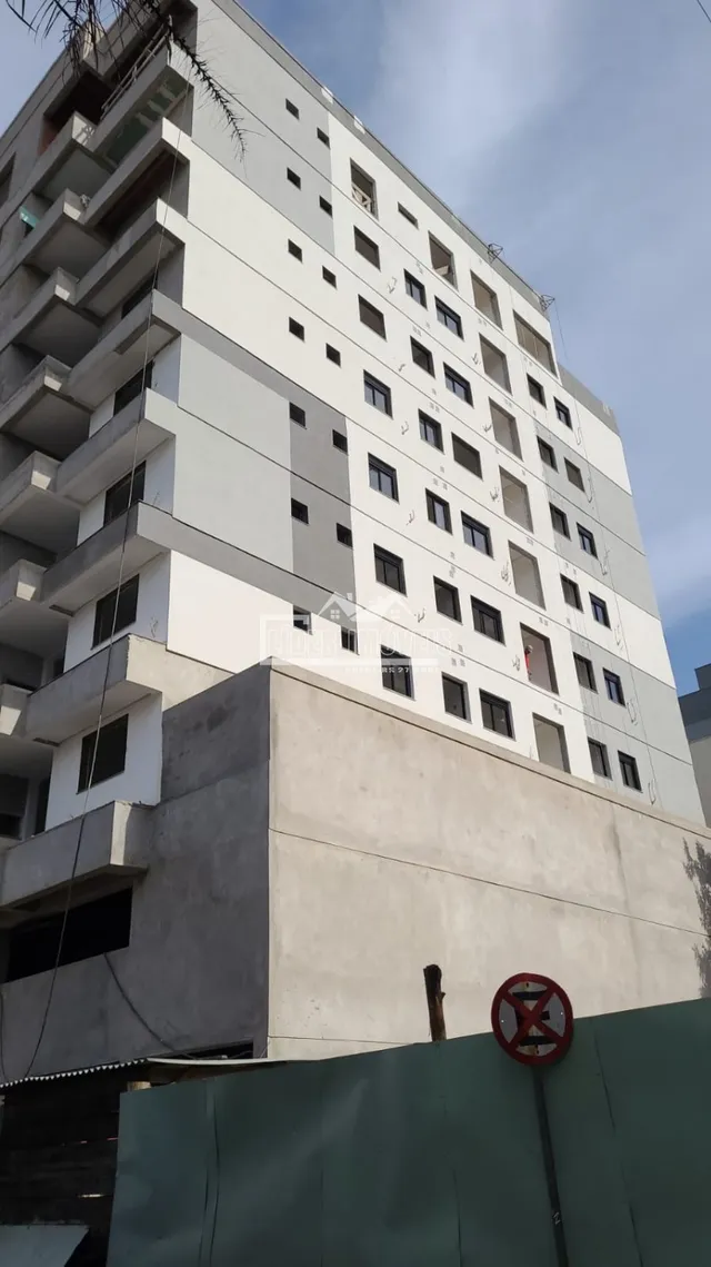 A fachada de um prédio residencial em Lajeado, Brasil.