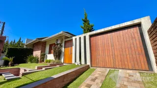 Casa com 4 dormitórios, foto 1