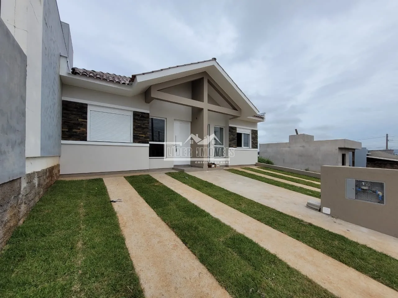 Casa geminada com 2 dormitórios, foto 1