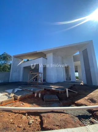 Casa com 4 dormitórios, foto 1