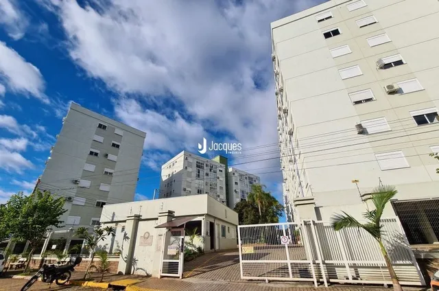 Vista da fachada de um edifício residencial em Lajeado, Brasil.