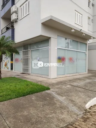 A foto exibe a fachada de um imóvel residencial em Lajeado, Brasil.