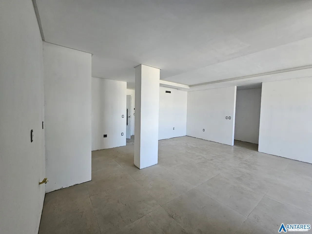 Apartamento com 2 dormitórios, foto 1