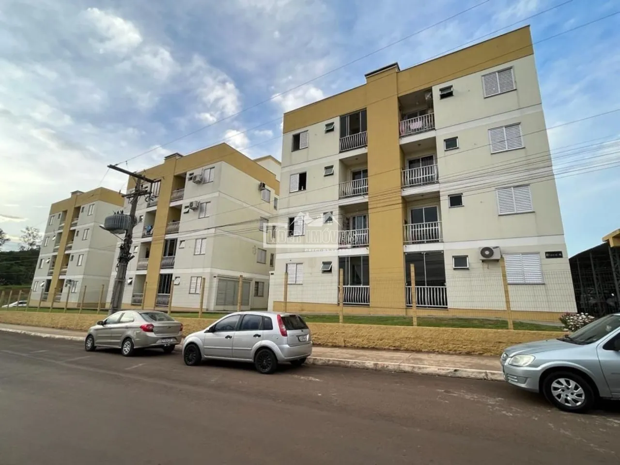 Apartamento com 2 dormitórios, foto 1