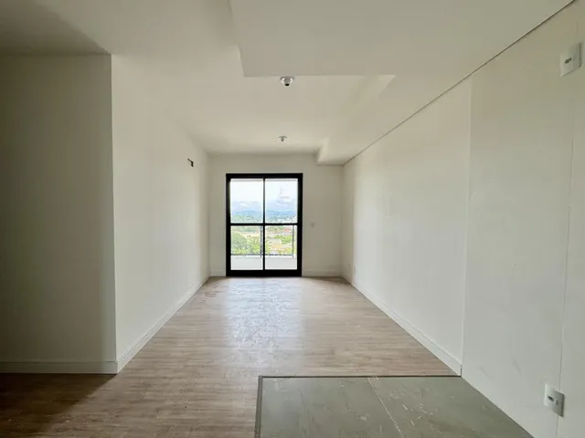 Apartamento com 2 dormitórios, foto 2