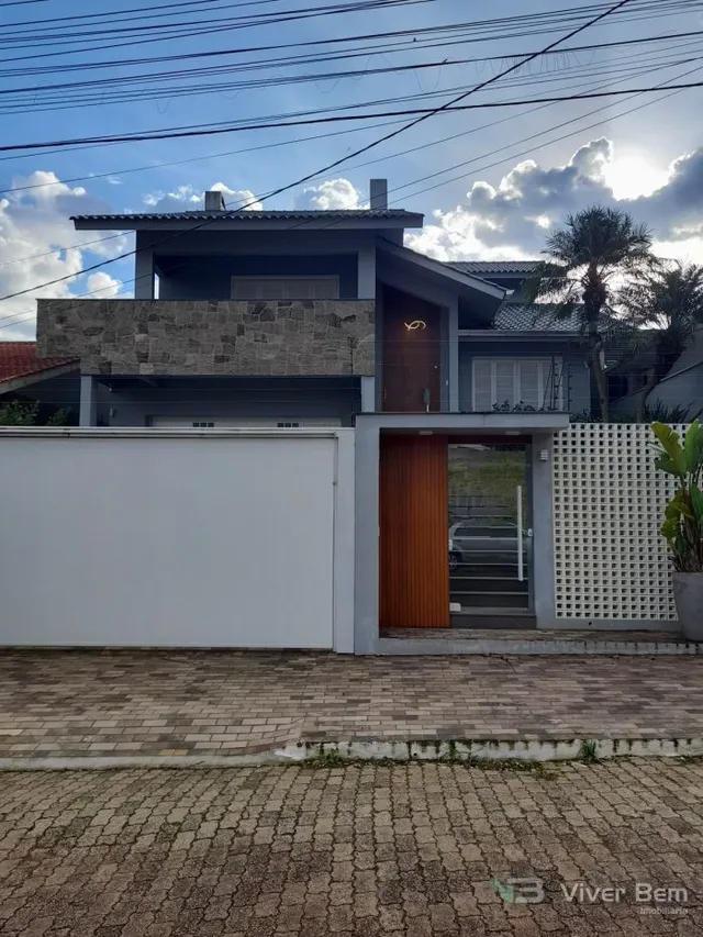 Casa com 3 dormitórios