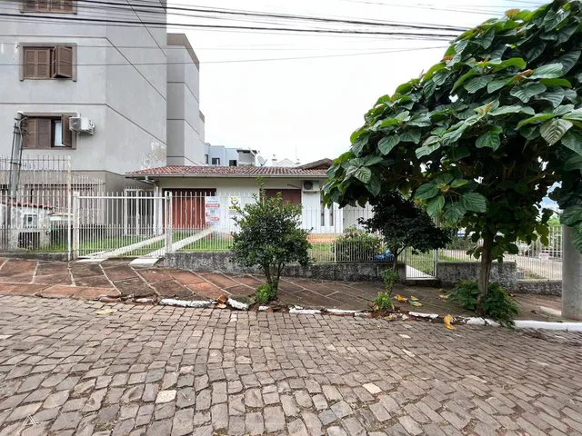 Casa com 4 dormitórios