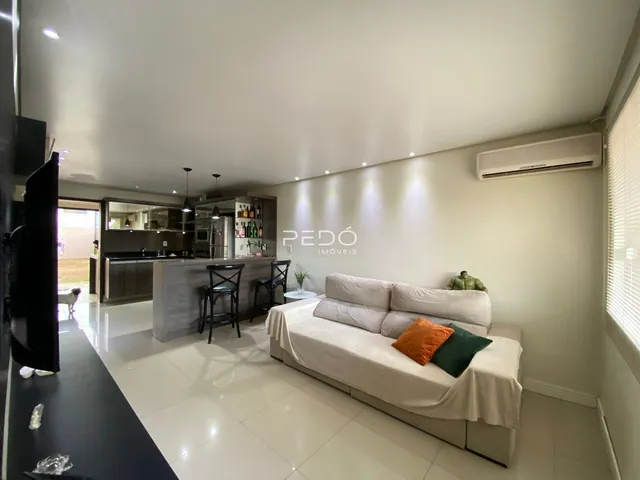 Sobrado com 2 dormitórios